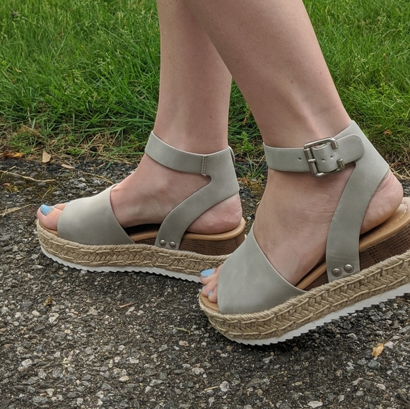 Espadrille Sandals - Picture 3 of 4